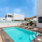 Villa 243 - Casa Yesenia By Now Ltd Playa Blanca (Lanzarote)