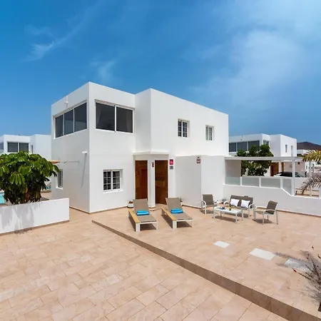 Vila 243 - Casa Yesenia By Now Ltd *